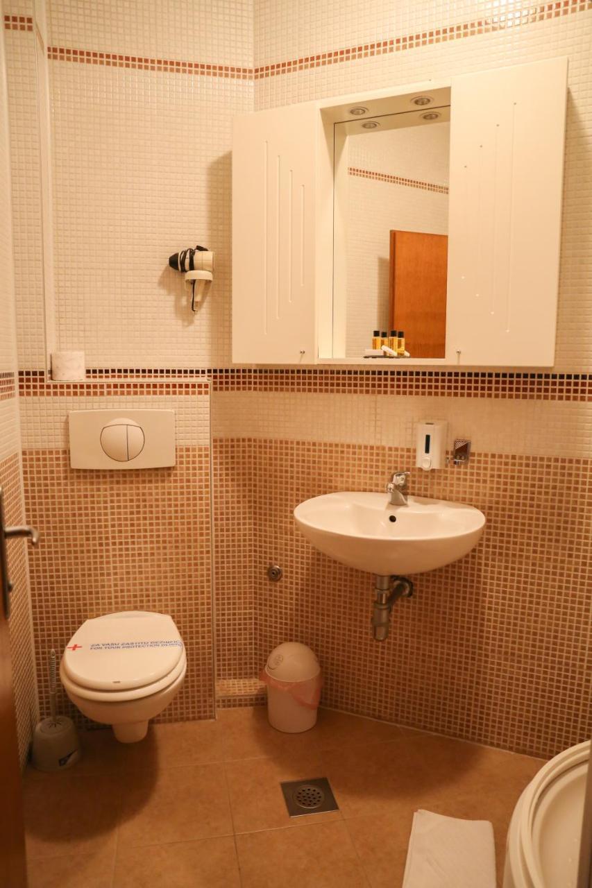 Bed And Breakfast Vijecnica Sarajevo Buitenkant foto