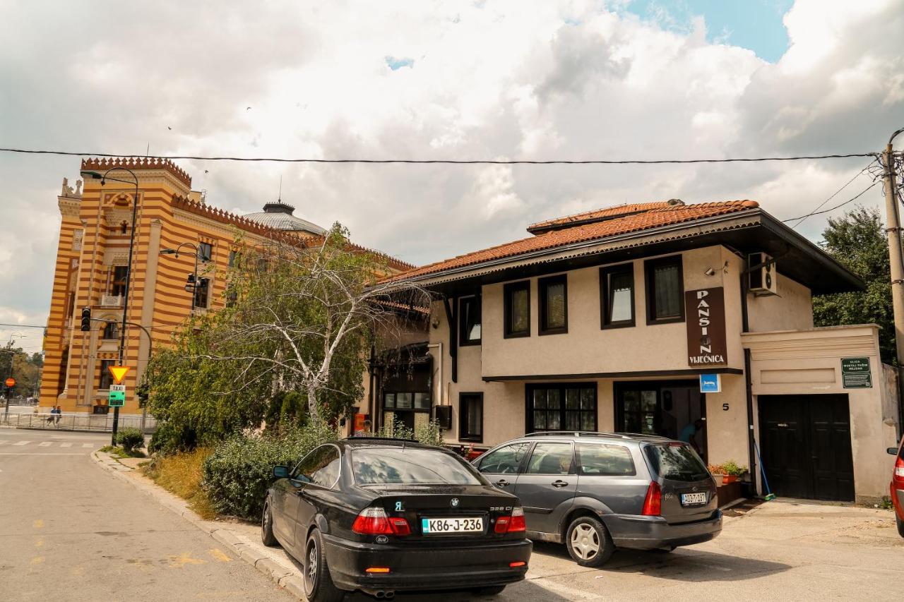 Bed And Breakfast Vijecnica Sarajevo Buitenkant foto